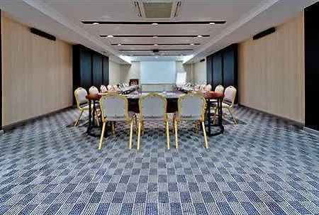 Hotell Riva Resatbey Luxury