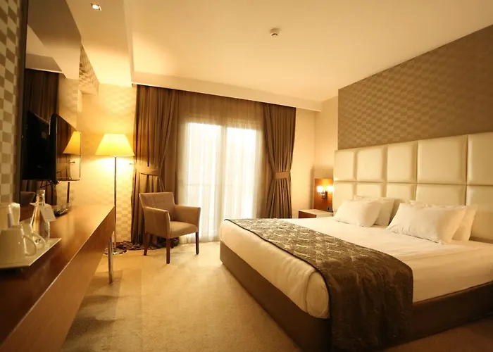 Riva Resatbey Luxury فندق أضنه