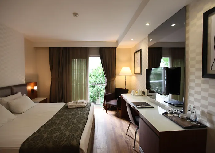 Riva Resatbey Luxury فندق أضنه