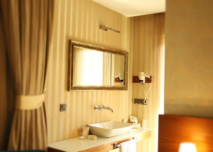 Riva Resatbey Luxury 4* أضنه