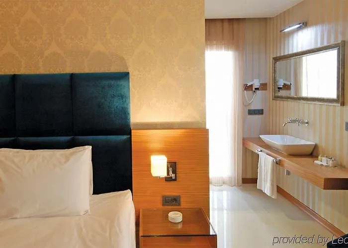 Riva Resatbey Luxury فندق أضنه