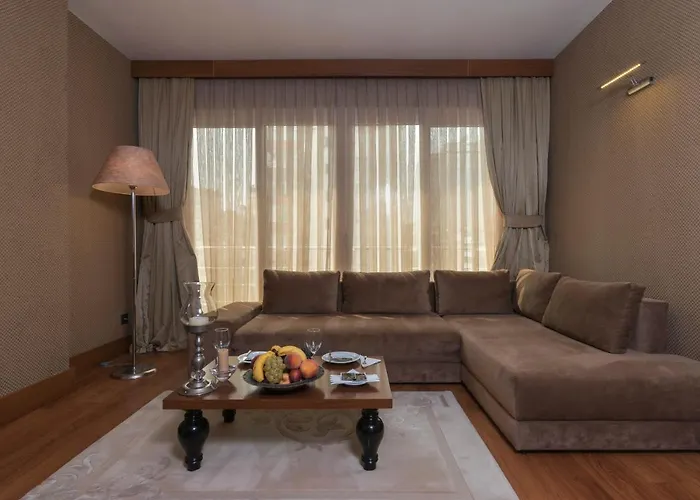 Riva Resatbey Luxury فندق أضنه